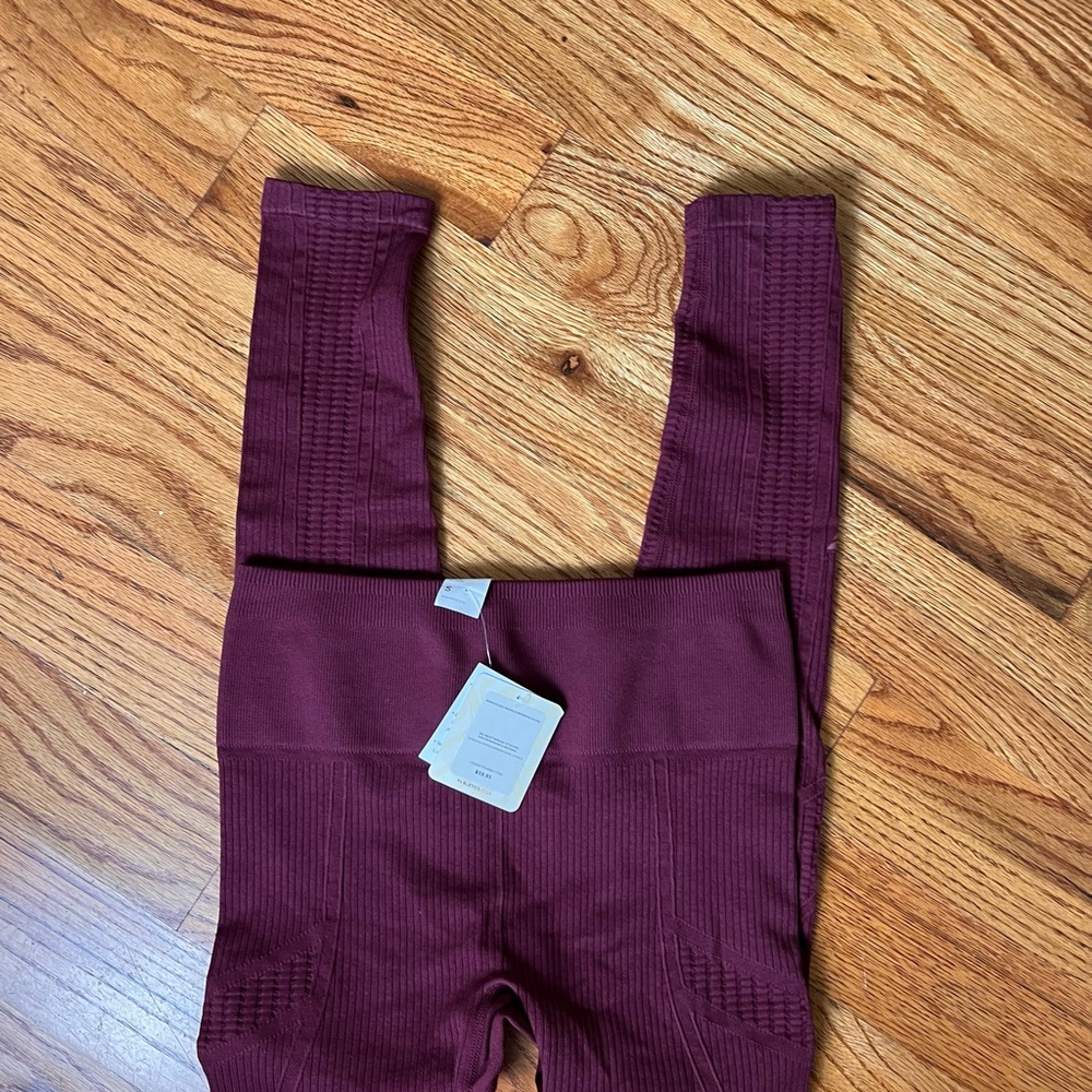 Fabletics Seamless Compression Legging High-Waist… - image 3